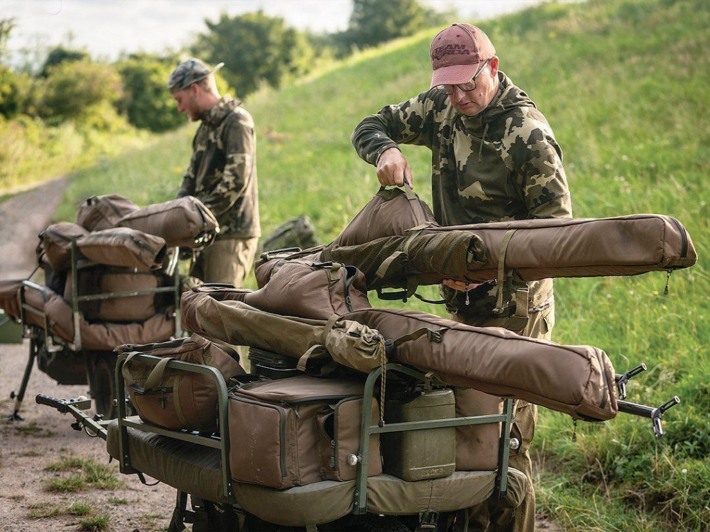 image-4 Pokrowce Korda Compac to jedno z najlepszych rozwiązań, jakie spotkało wędziska karpiowe.