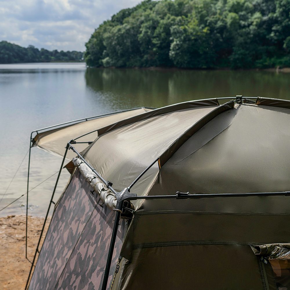 image-122 Namiot AVID CARP Screen House — Twój karpiowy „apartament” nad wodą!