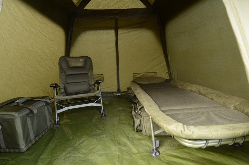 image-22 Shelter-namiot Solar Bankmaster Quick-Up